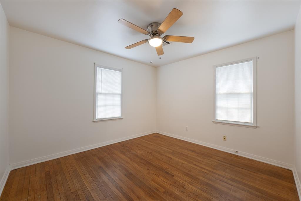 548 E Grumman Drive Property Photo 19