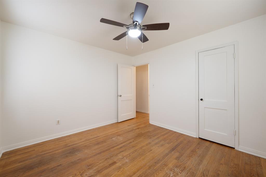 548 E Grumman Drive Property Photo 20