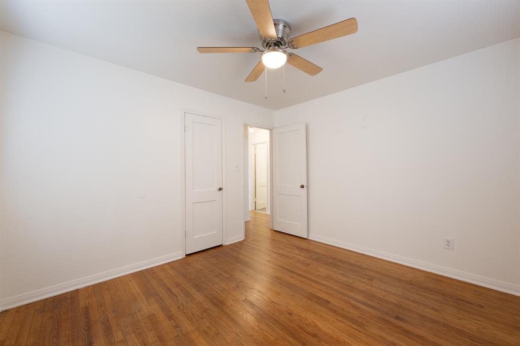 548 E Grumman Drive Property Photo 22