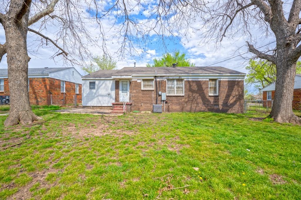 548 E Grumman Drive Property Photo 23