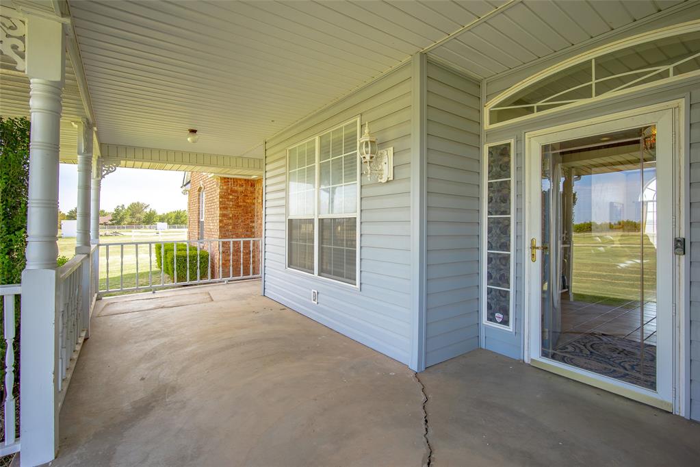 9301 Southern View Drive Property Photo 13