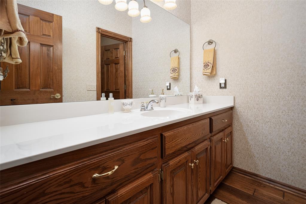 9301 Southern View Drive Property Photo 30