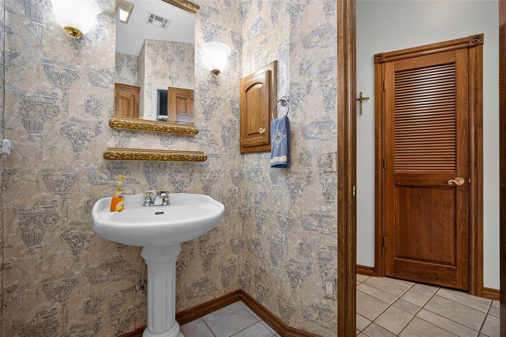 9301 Southern View Drive Property Photo 35