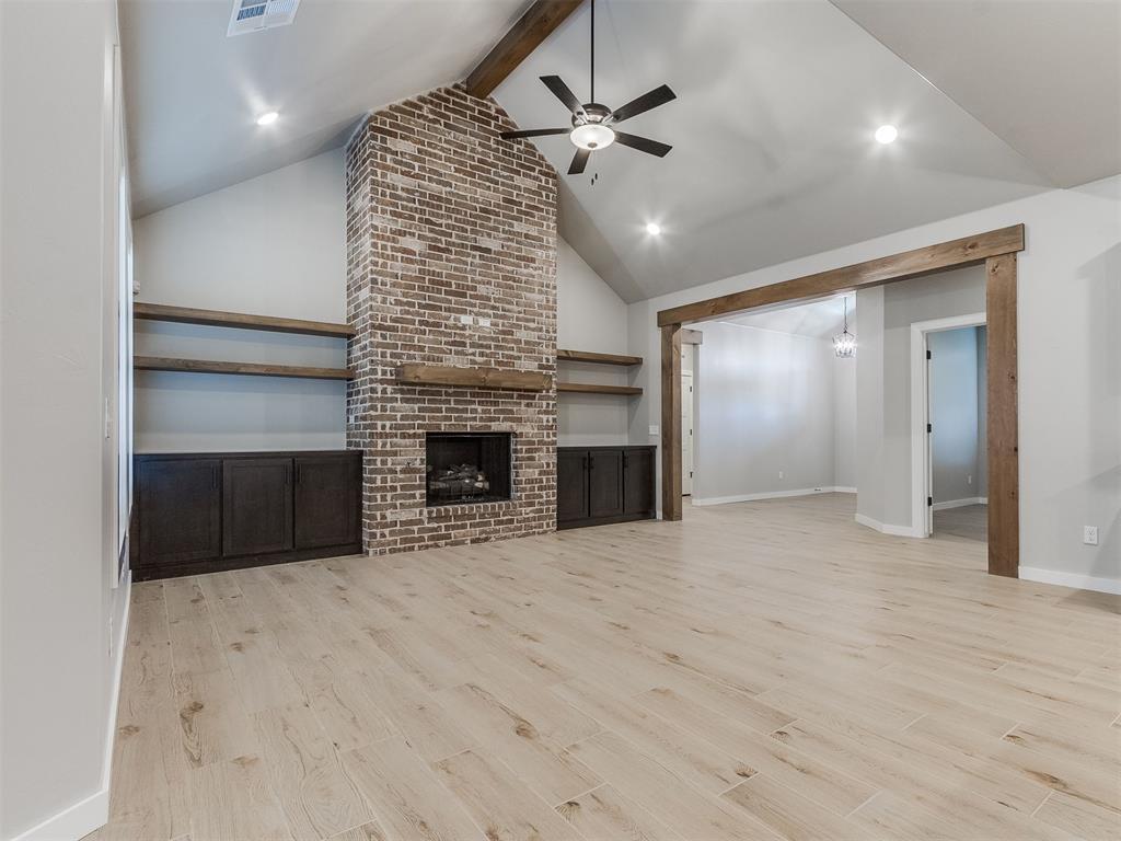1916 Sama Way Property Photo 7
