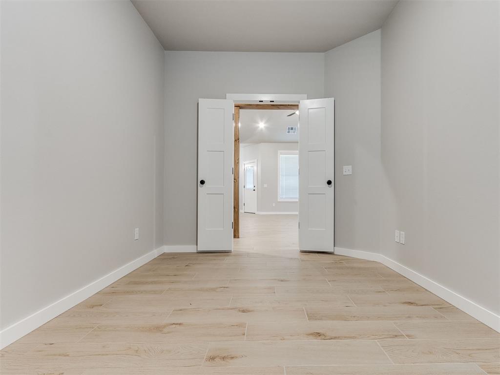 1916 Sama Way Property Photo 31