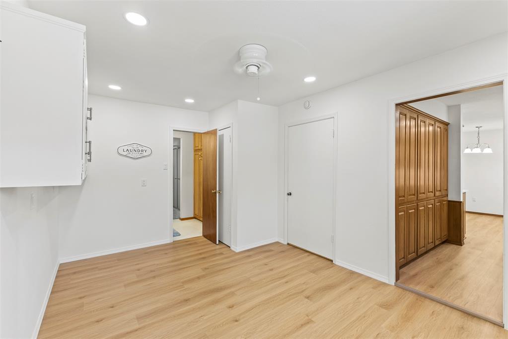 121 W 17th Street Property Photo 11