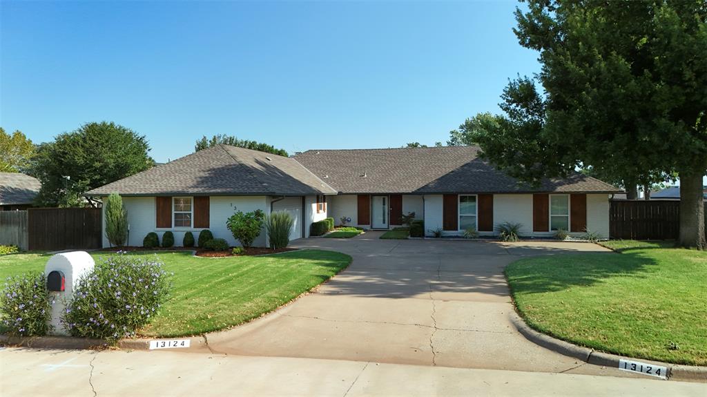 13124 Saint Andrews Drive Property Photo 4