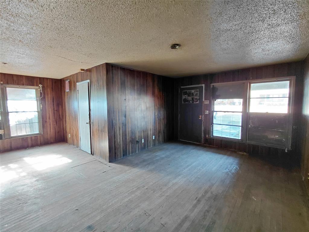 4012 Nw 33rd Street Property Photo 2