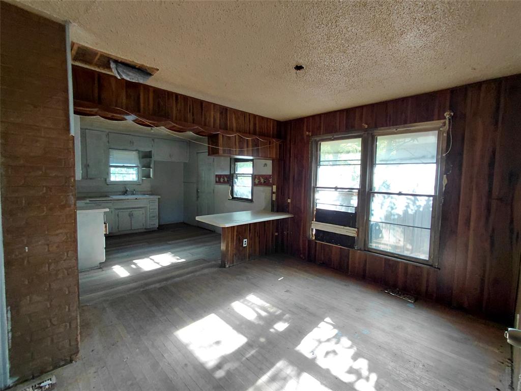 4012 Nw 33rd Street Property Photo 3