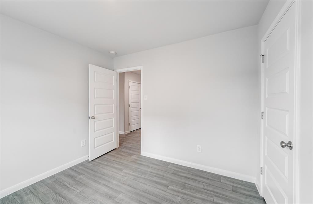 2804 W Scissortail Drive Property Photo 3