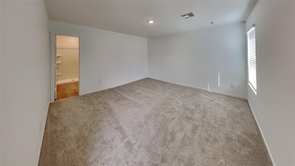 20416 Mule Deer Drive Property Photo 8