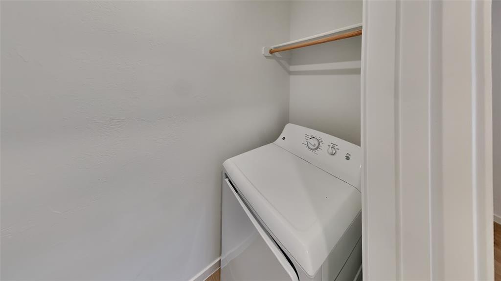 20416 Mule Deer Drive Property Photo 16