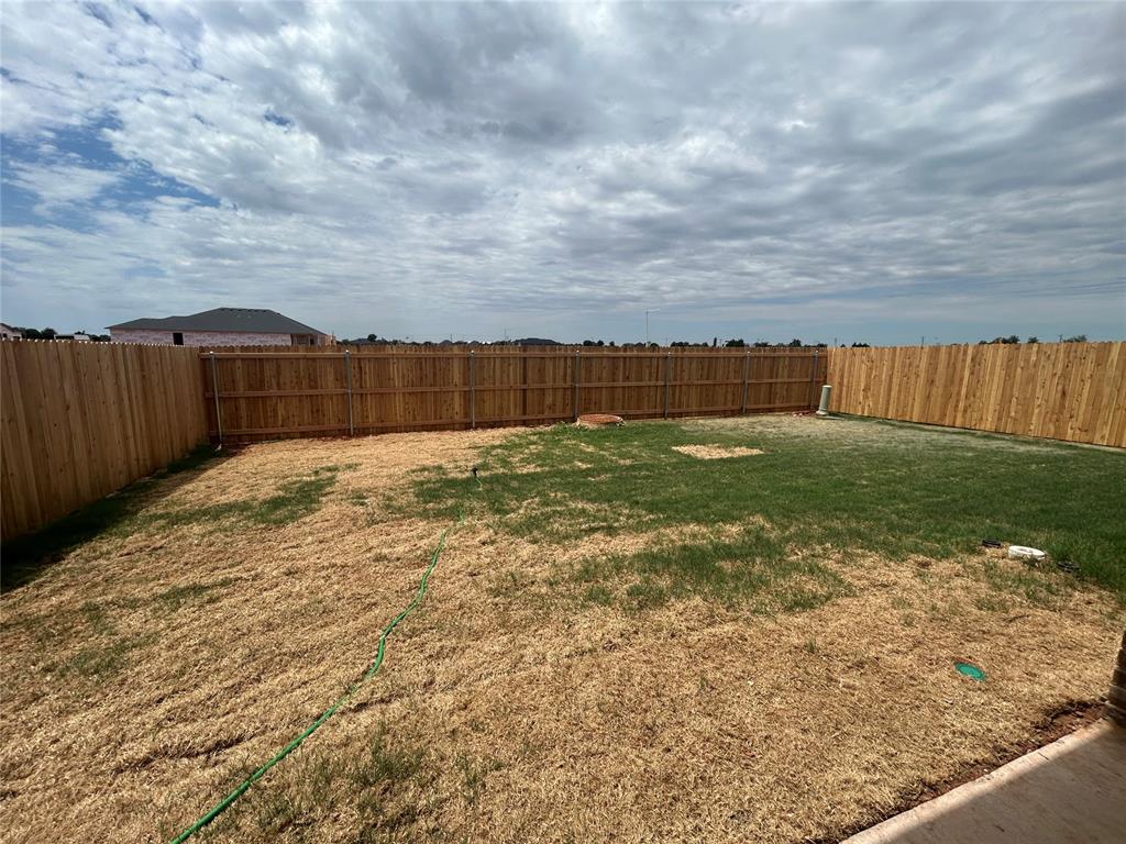 20429 Mule Deer Drive Property Photo 14