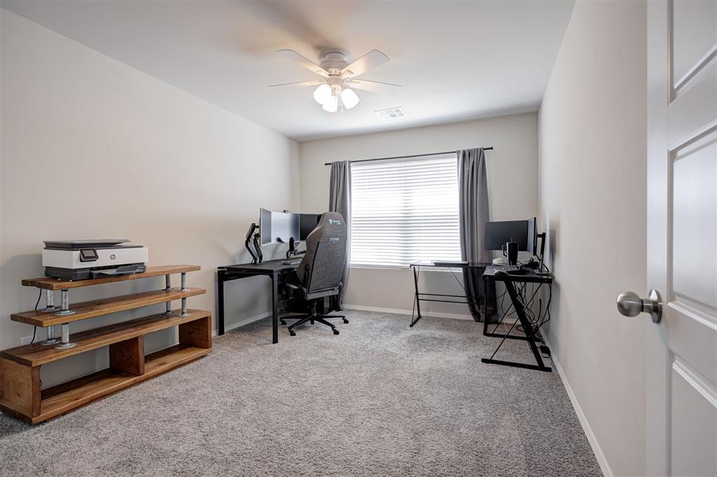 467 Se 7th Place Property Photo 17