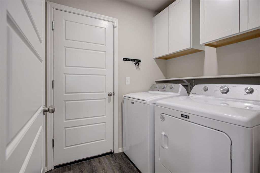 467 Se 7th Place Property Photo 23