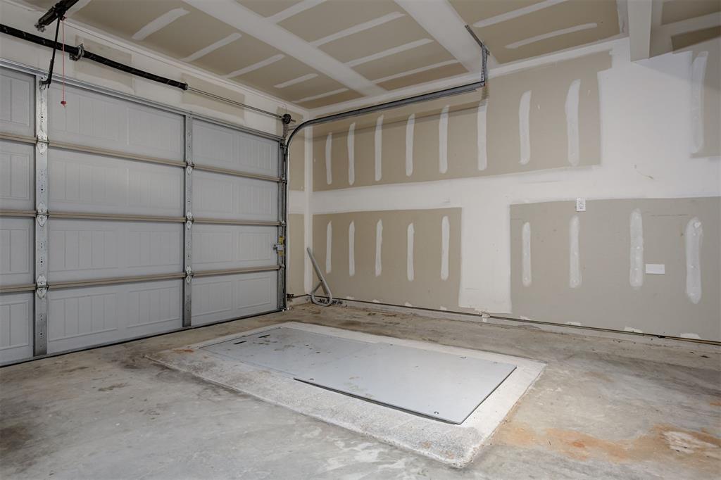 467 Se 7th Place Property Photo 24