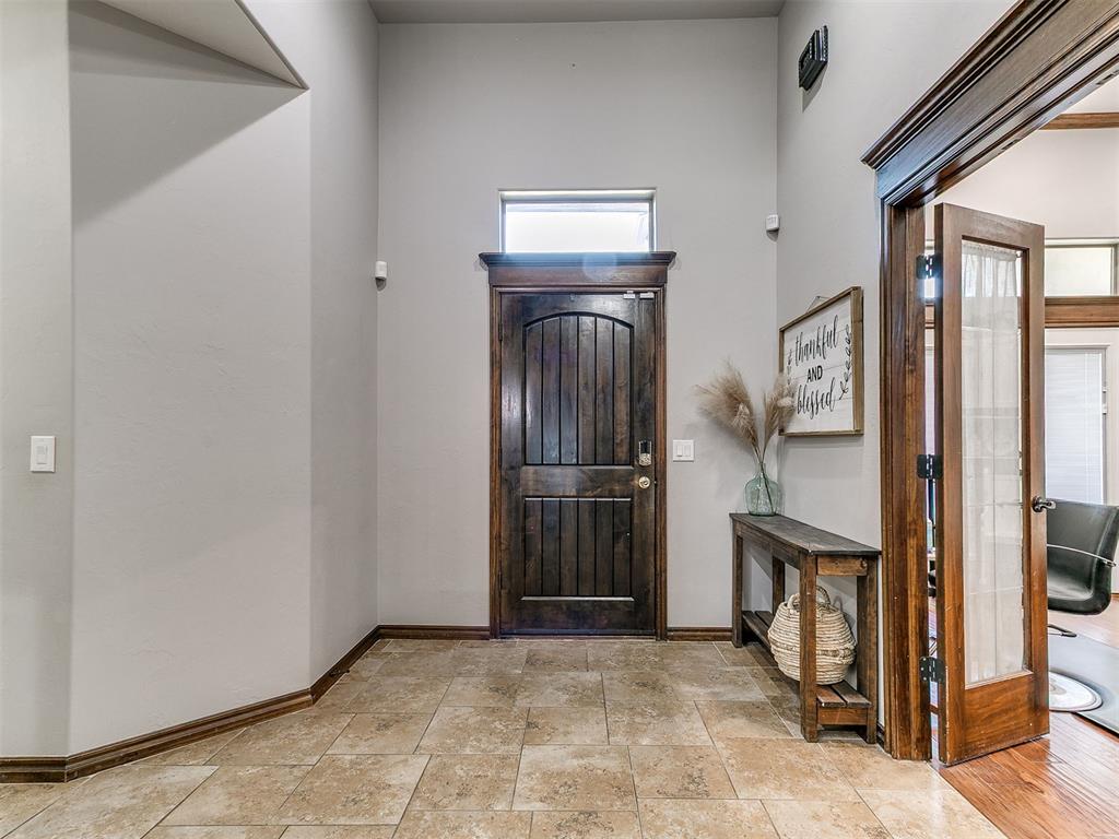 13305 Ambleside Drive Property Photo 4