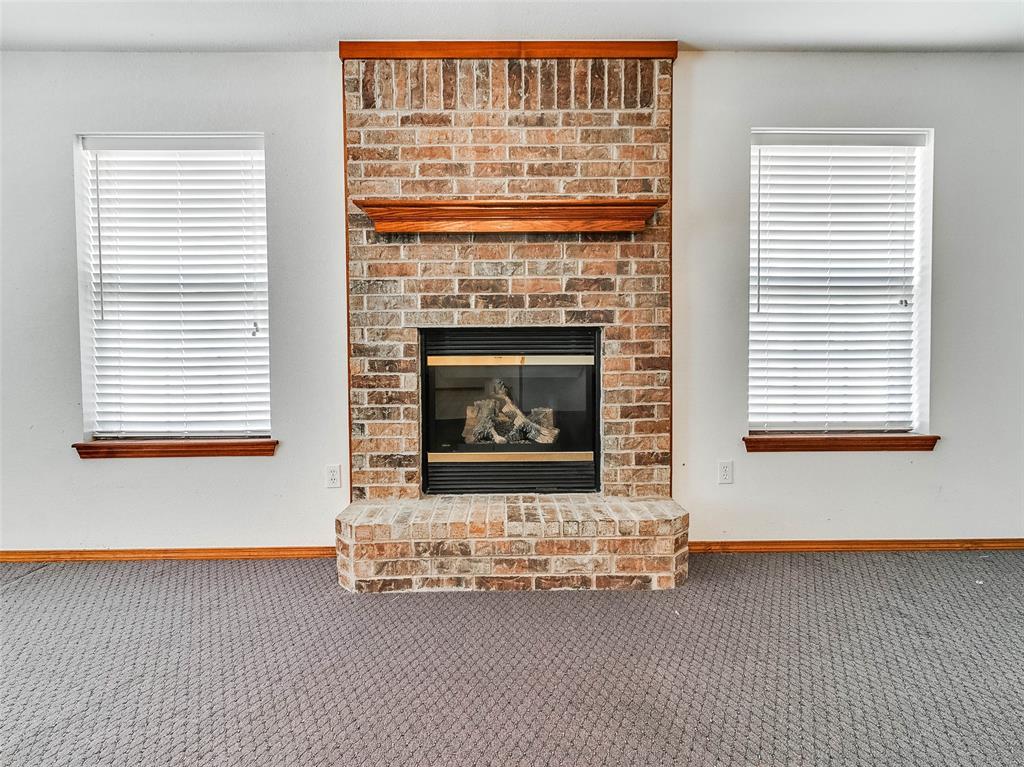 209 S 6th Avenue Property Photo 11