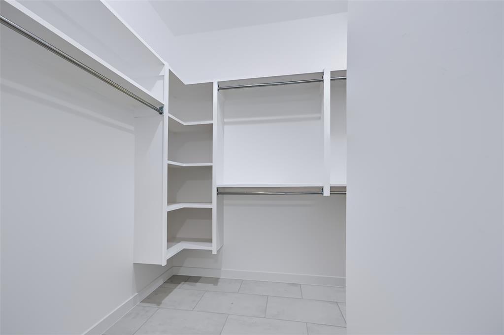 2537 Nw 130th Street Property Photo 25