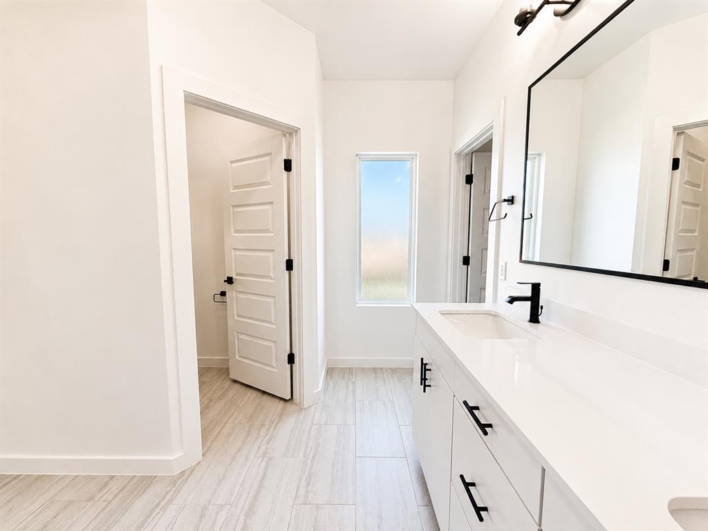 18029 Anthem Boulevard Property Photo 18