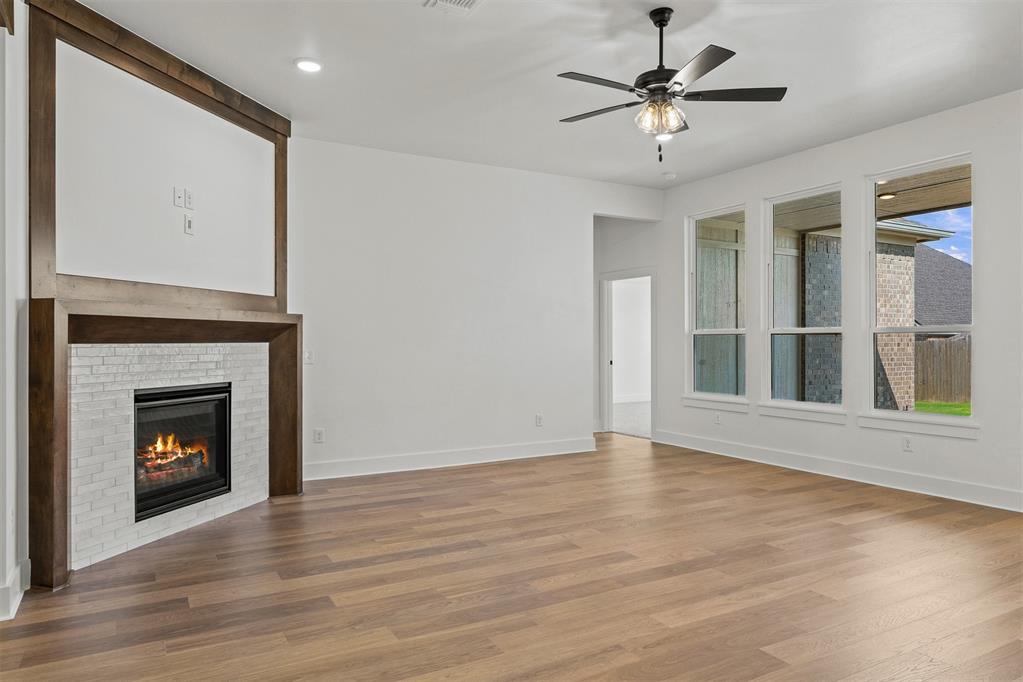 11221 Nw 135th Street Property Photo 6