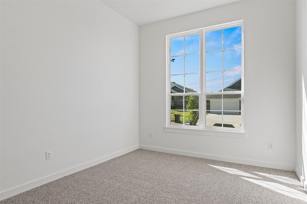 11221 Nw 135th Street Property Photo 16