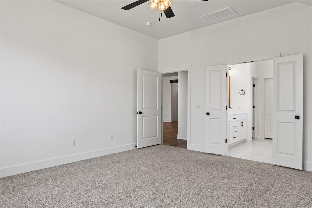 11221 Nw 135th Street Property Photo 26