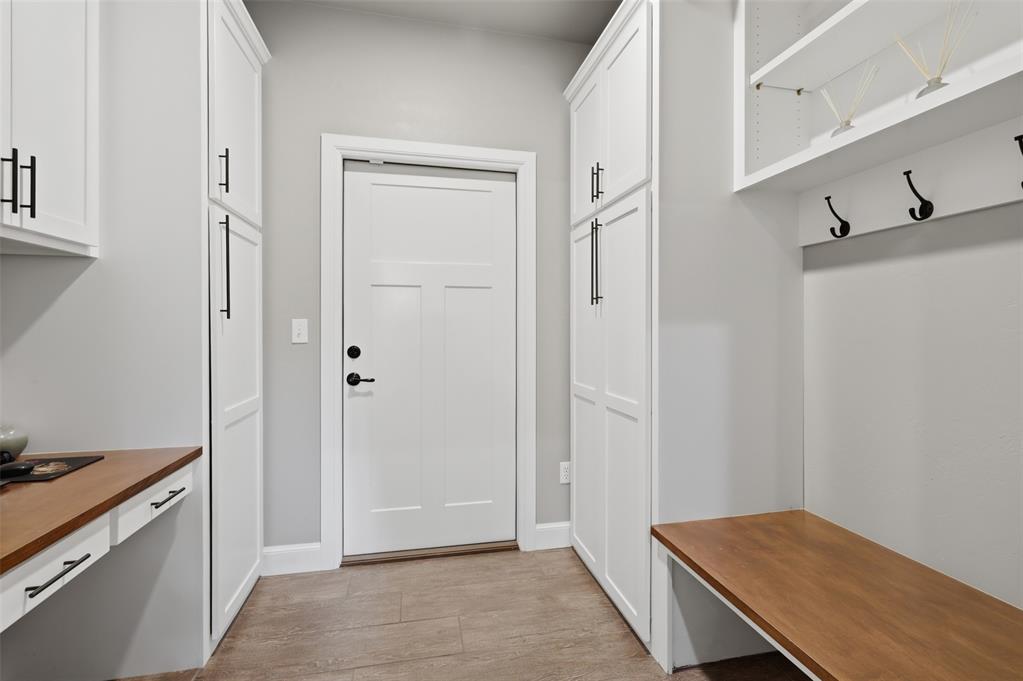 19101 Abigail Drive Property Photo 29