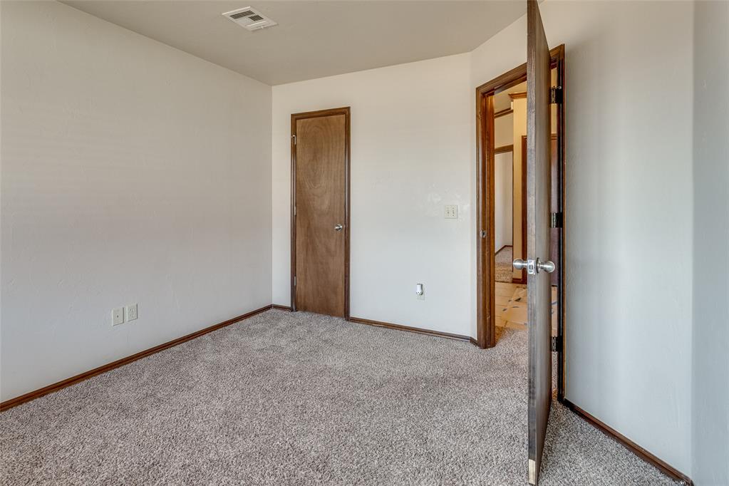 4812 Se 52nd Street Property Photo 33