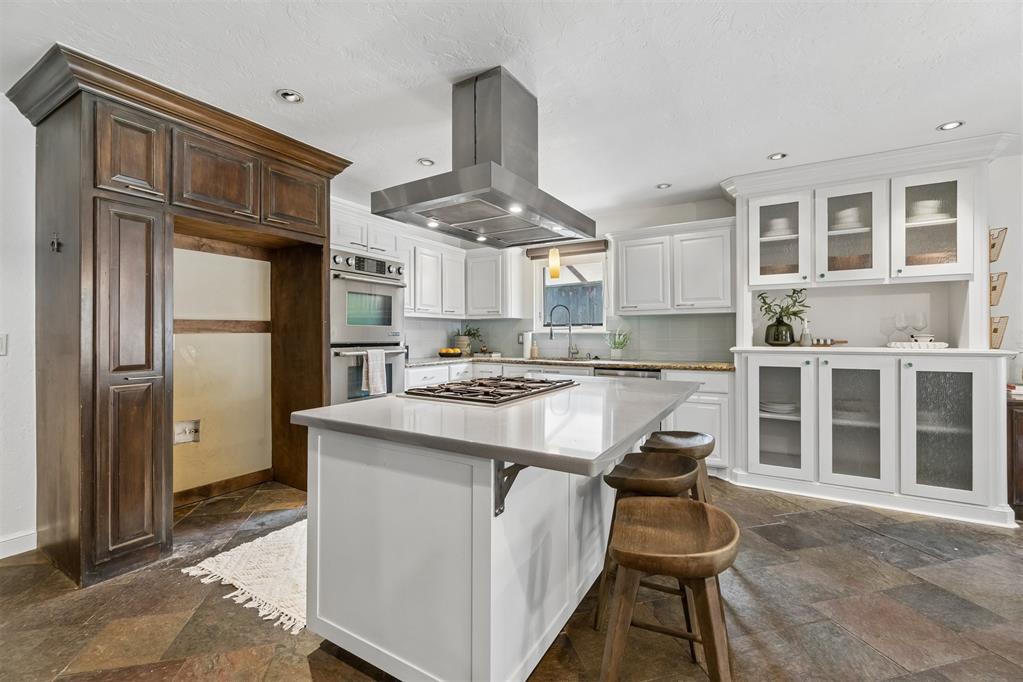3225 Stonybrook Road Property Photo 10