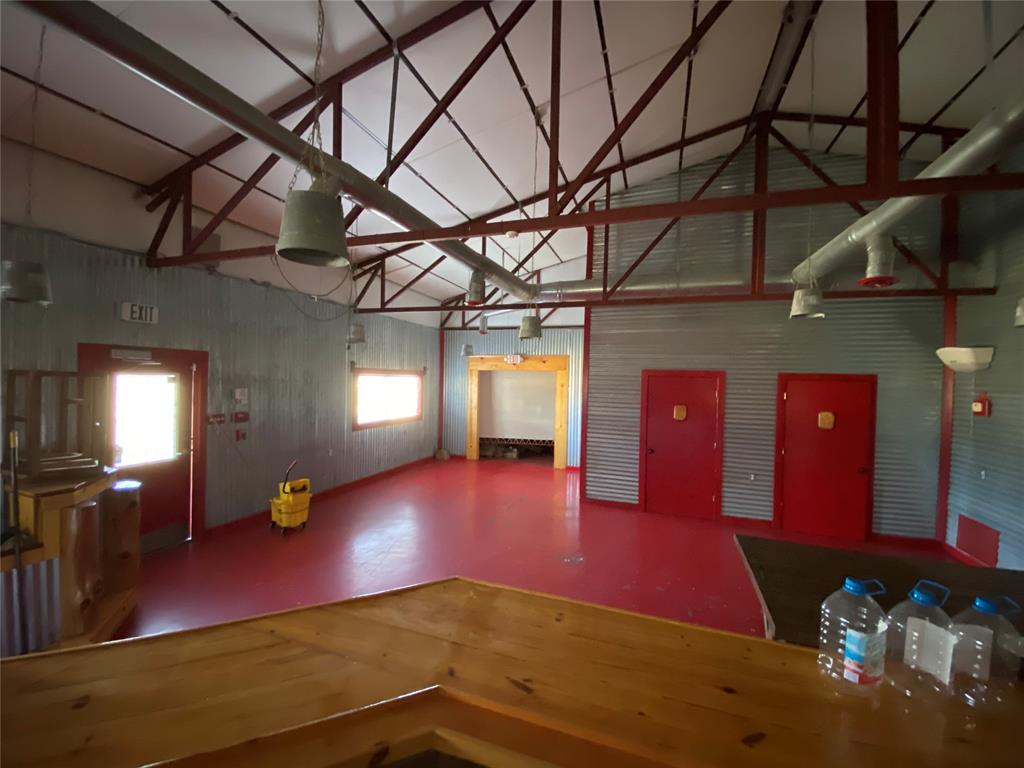 10520 Us Highway 77 Property Photo 13
