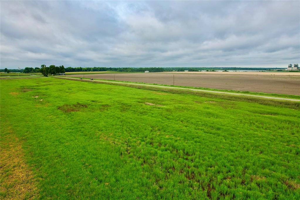 0004 N Harrah Road Property Photo 13