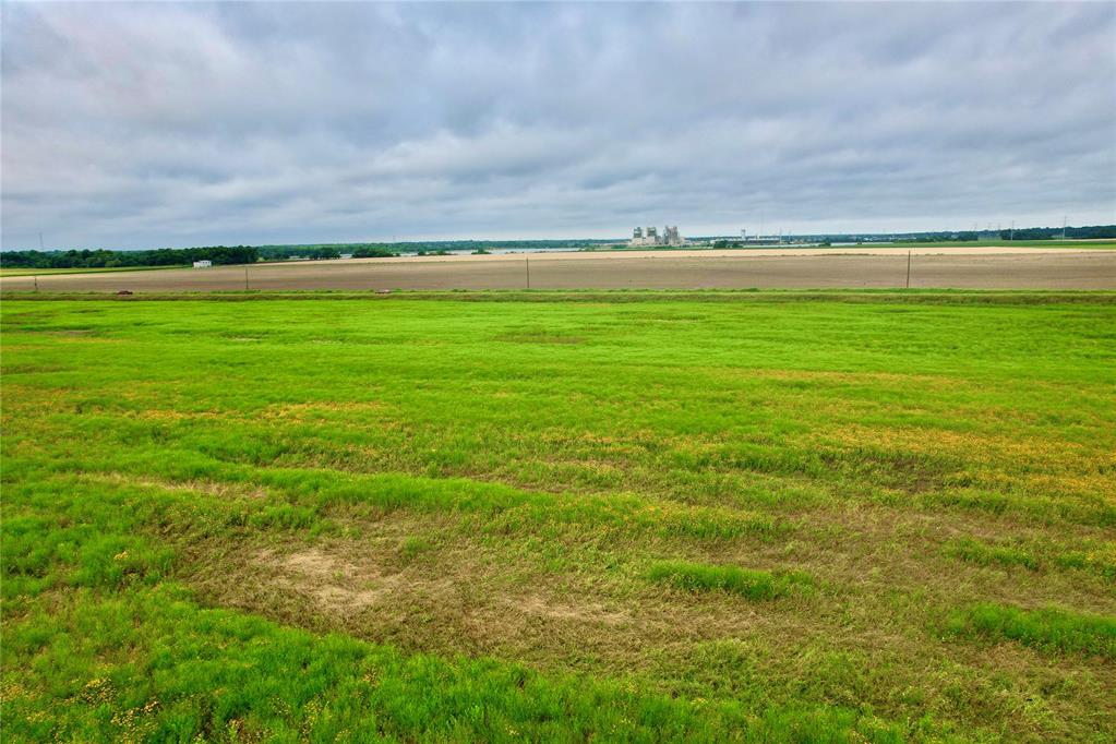 0004 N Harrah Road Property Photo 16