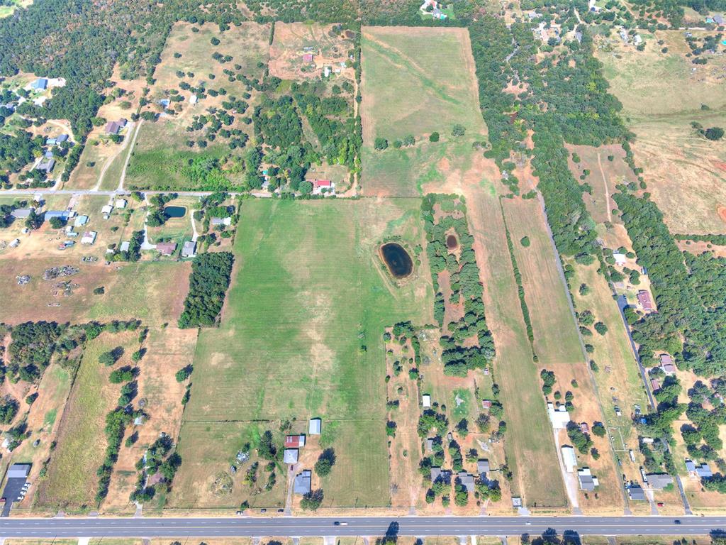 2349 S Harrah Road Property Photo 1