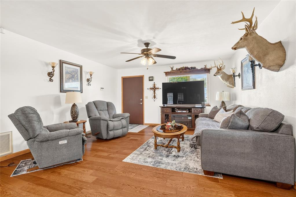 614 Circle Drive Property Photo 6