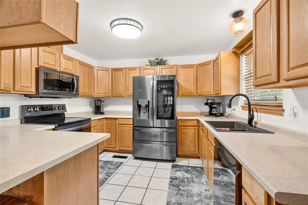 614 Circle Drive Property Photo 8