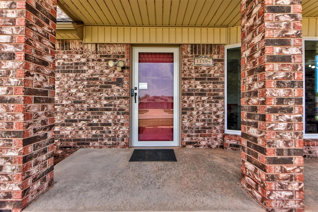 11504 Mackel Drive Property Photo 4