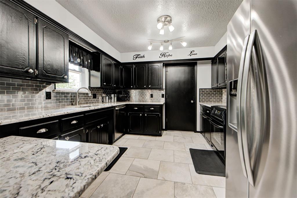 11504 Mackel Drive Property Photo 18