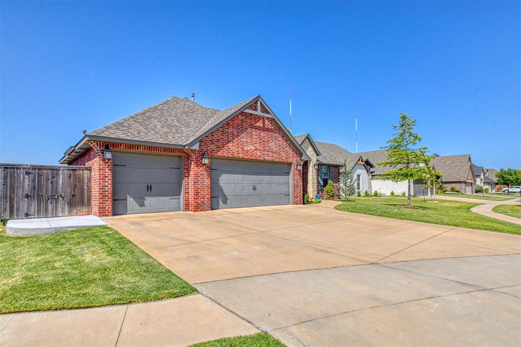 4217 Frontier Trail Property Photo 2