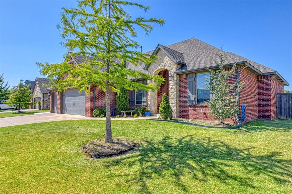 4217 Frontier Trail Property Photo 3