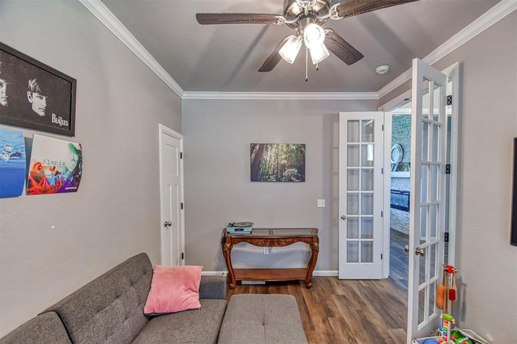 4217 Frontier Trail Property Photo 9