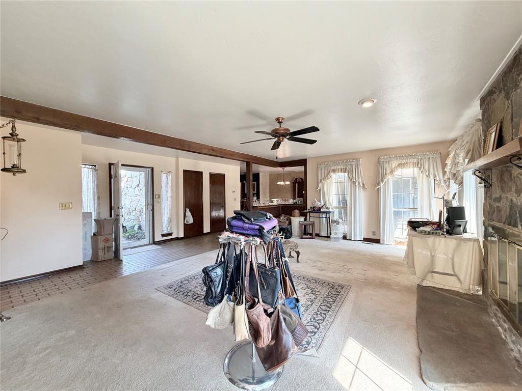 1 Oakridge Drive Property Photo 6