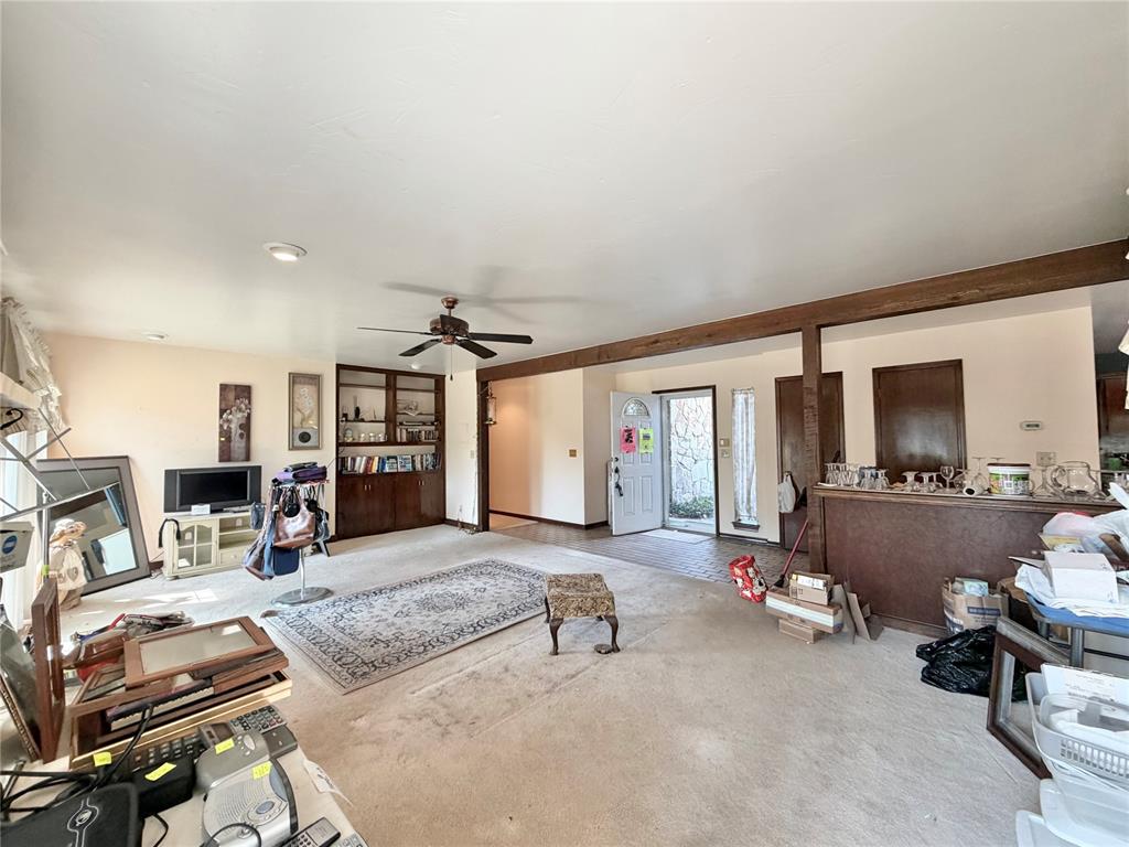 1 Oakridge Drive Property Photo 7