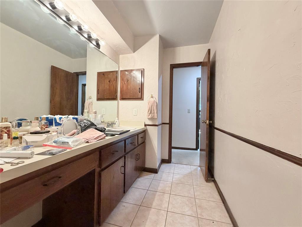 1 Oakridge Drive Property Photo 29