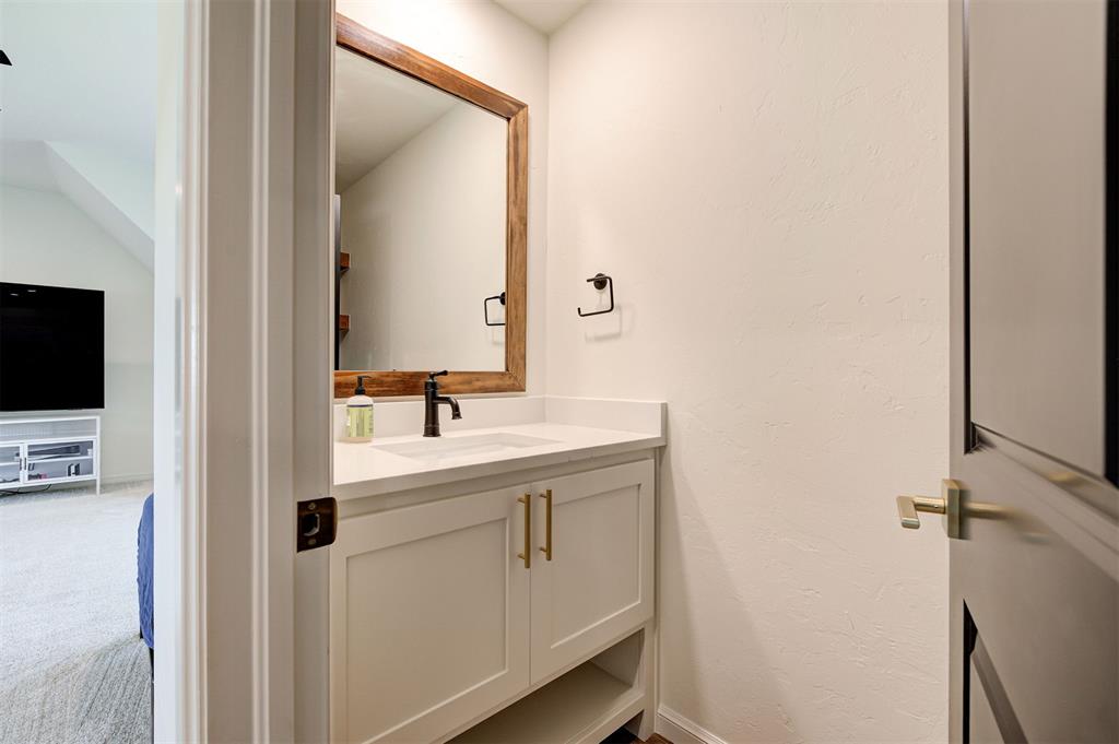 1034 Acclivis Way Property Photo 26