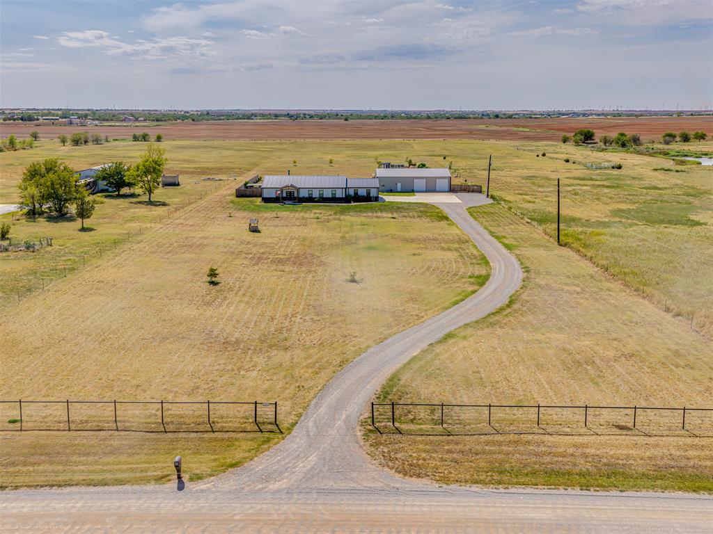 6829 Ne Mustang Road Ne Property Photo 7