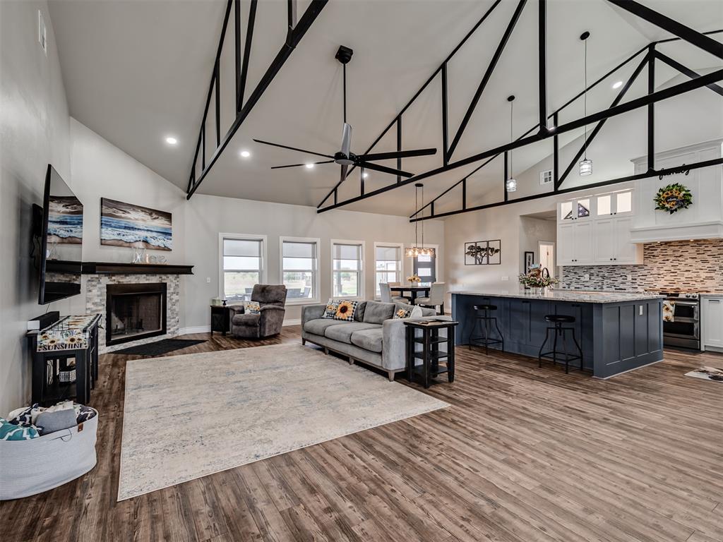 6829 Ne Mustang Road Ne Property Photo 11