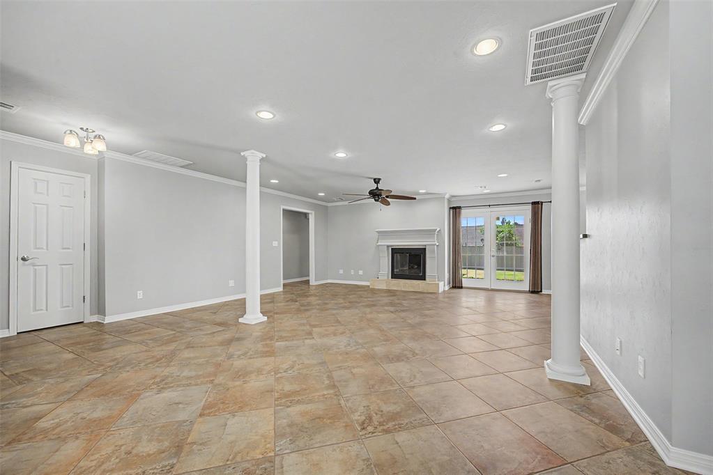 2620 Nw 61st Street Property Photo 9