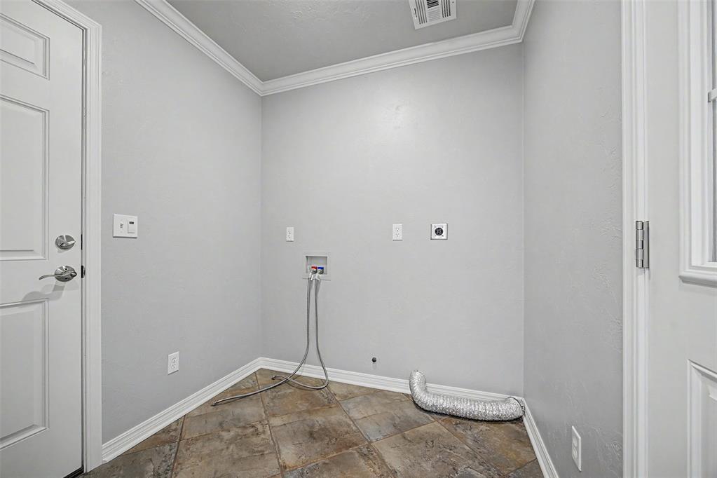 2620 Nw 61st Street Property Photo 20