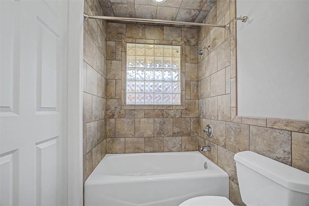 2620 Nw 61st Street Property Photo 26